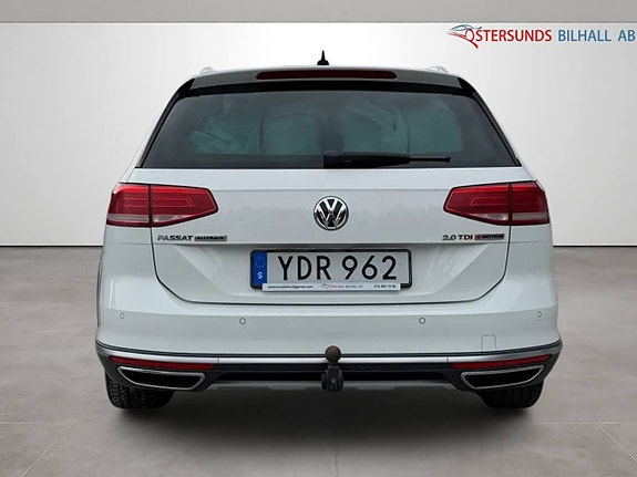 Volkswagen Passat Alltrack 5 of 5