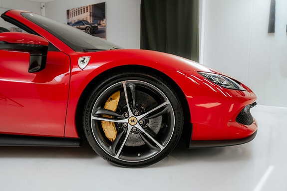 Ferrari 296 GTS 3 of 5