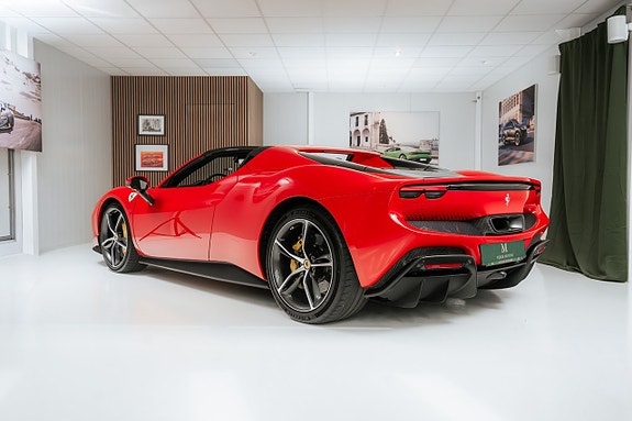 Ferrari 296 GTS 6 of 11