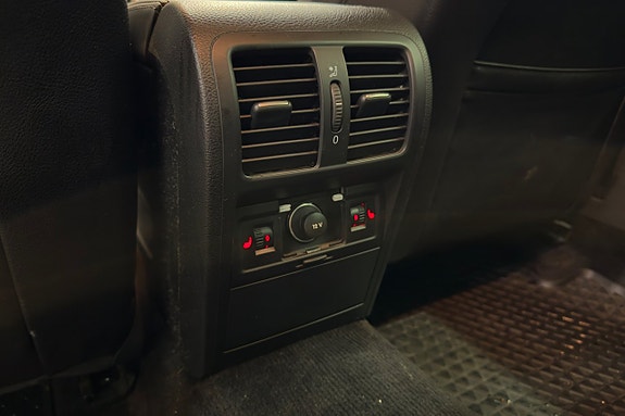 Volkswagen Passat 12 of 12