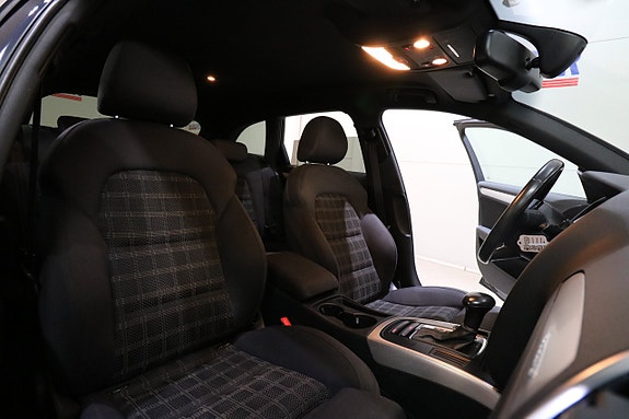 Audi A4 13 of 19