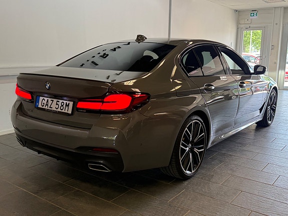 BMW 530e 16 of 16