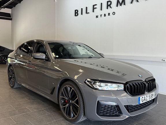 BMW 530e 2 of 5