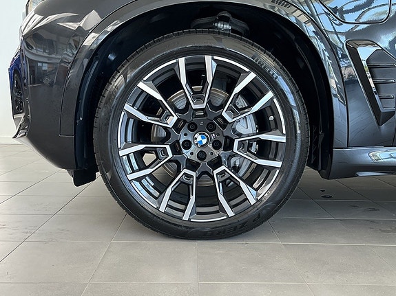 BMW X5 4 of 16