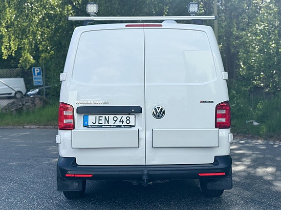 Volkswagen Transporter 6 of 15