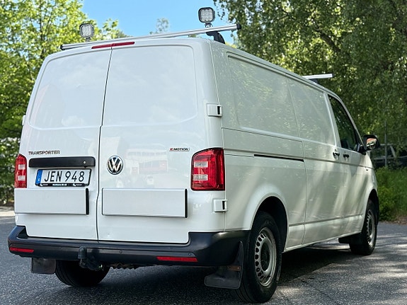 Volkswagen Transporter 7 of 15