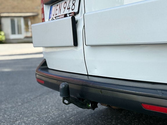 Volkswagen Transporter 14 of 15