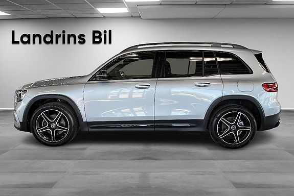 Mercedes-Benz GLB200 4 of 5