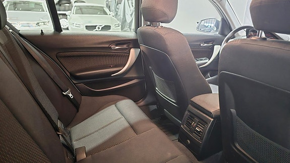 BMW 118d 13 of 27