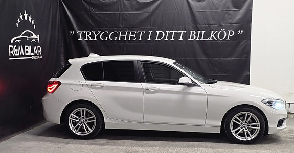 BMW 118d 4 of 5