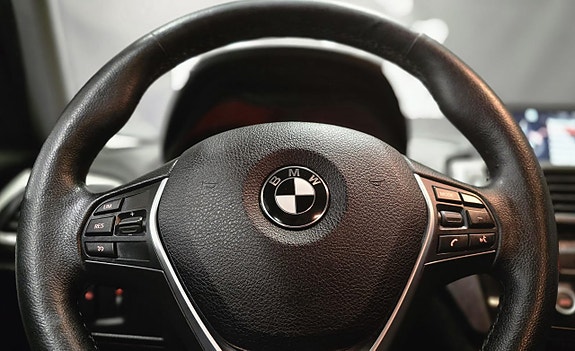 BMW 118d 24 of 27