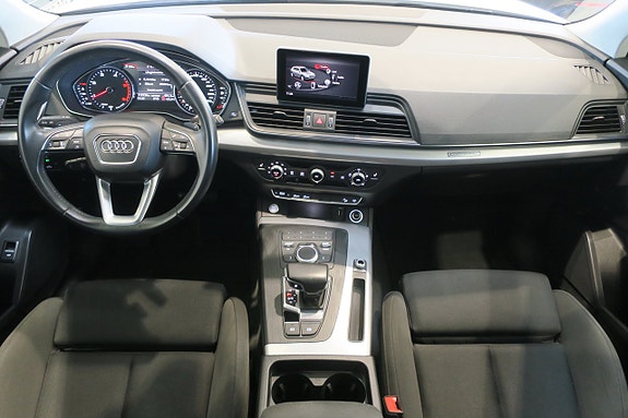 Audi Q5 6 of 14