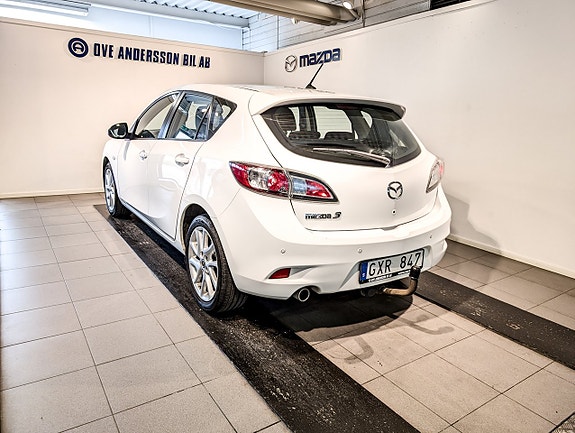 Mazda 3 3 of 5