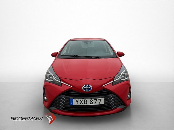 Toyota Yaris 2 of 5