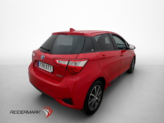 Toyota Yaris 8 of 30