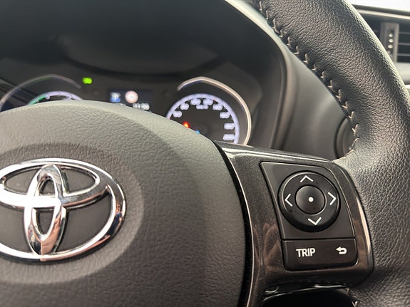 Toyota Yaris 21 of 30