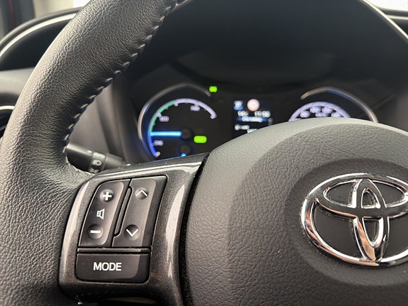 Toyota Yaris 16 of 30