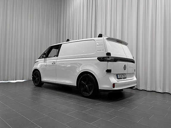 Volkswagen ID. Buzz 3 of 12