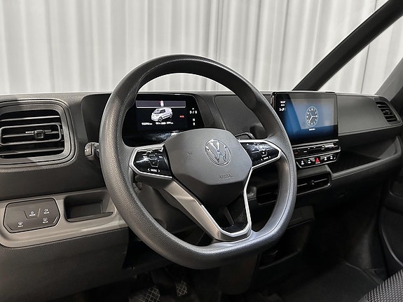 Volkswagen ID. Buzz 9 of 12