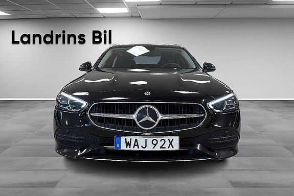 Mercedes-Benz C220 d 2 of 19