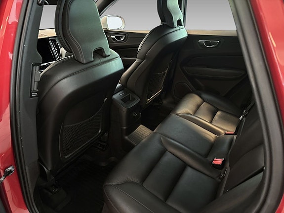 Volvo XC60 12 of 19