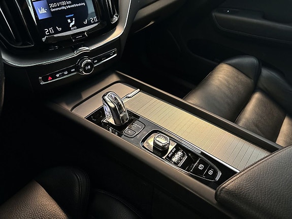Volvo XC60 18 of 19