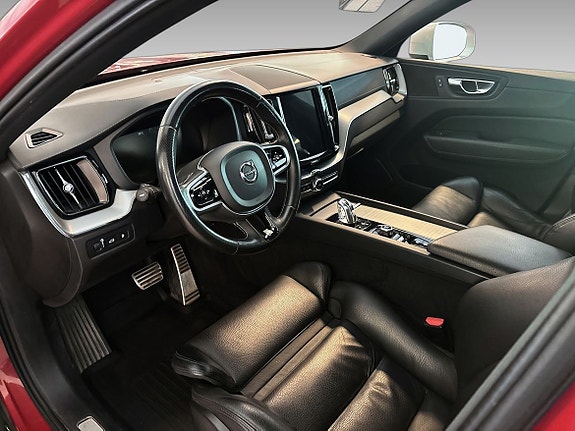 Volvo XC60 10 of 19