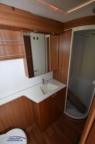 Kabe Royal 780 TDL KS 8 of 9