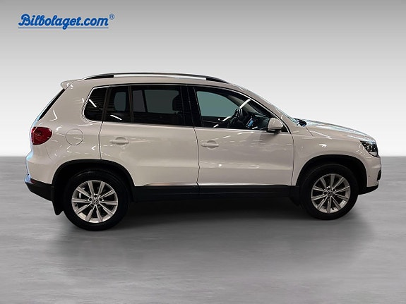 Volkswagen Tiguan 5 of 12
