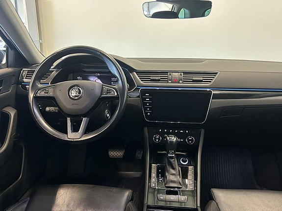 Skoda Superb 15 of 24