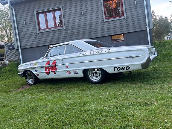Ford Galaxie 5 of 5
