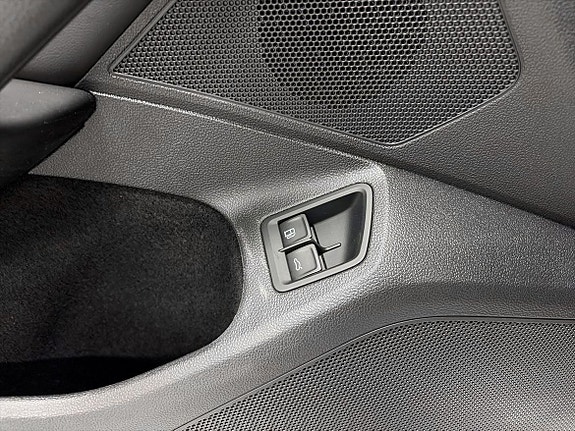 Volkswagen Passat 21 of 21