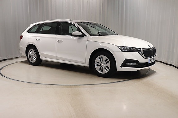 Skoda Octavia 3 of 5