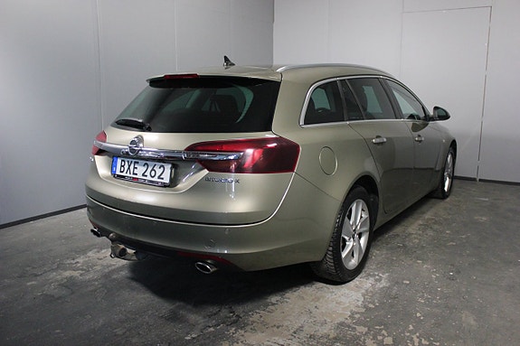 Opel Insignia 4 of 5
