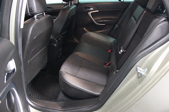 Opel Insignia 11 of 26