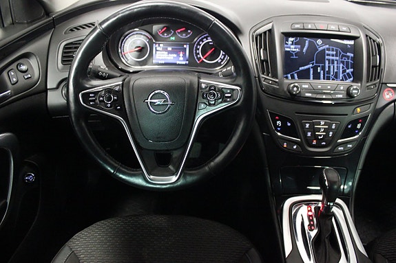 Opel Insignia 14 of 26
