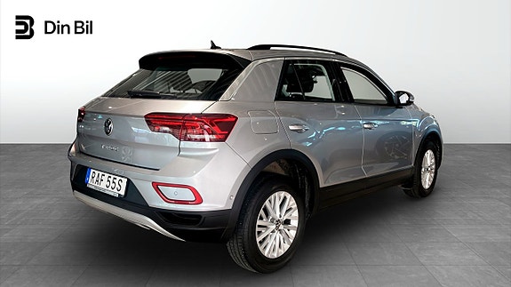 Volkswagen T-Roc 3 of 5