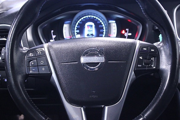 Volvo V40 19 of 23