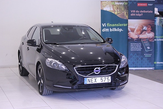 Volvo V40 4 of 23