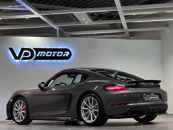 Porsche 718 Cayman S 3 of 5