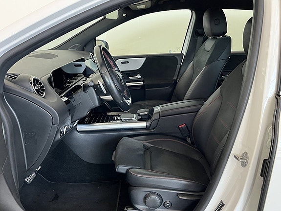 Mercedes-Benz B250 e 5 of 5