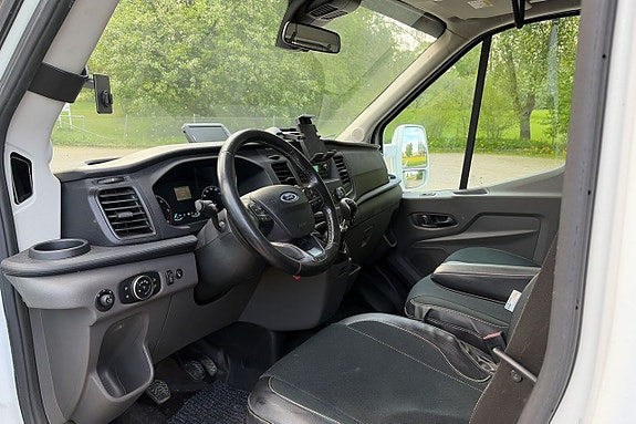 Ford Transit 13 of 20