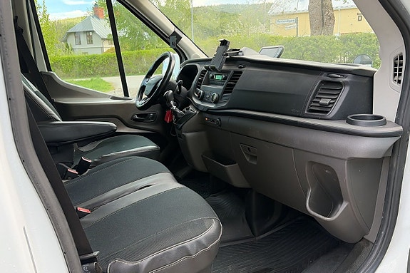 Ford Transit 11 of 20