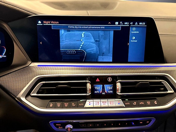 BMW X5 21 of 30
