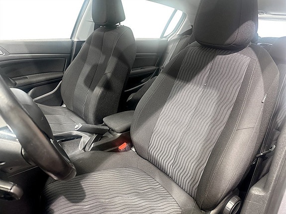 Peugeot 308 5 of 15