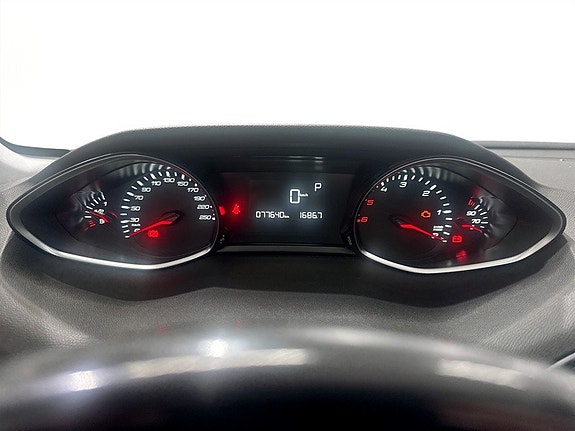 Peugeot 308 8 of 15