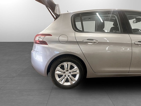 Peugeot 308 14 of 15
