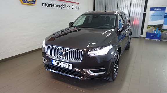 Volvo XC90 26 of 28
