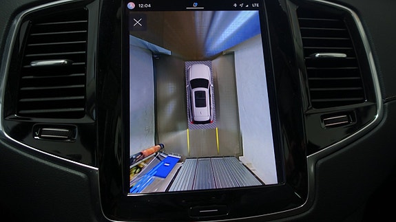 Volvo XC90 22 of 28