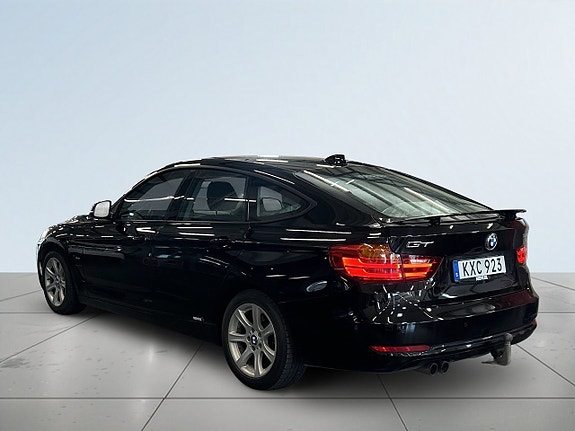 BMW 320d 5 of 5